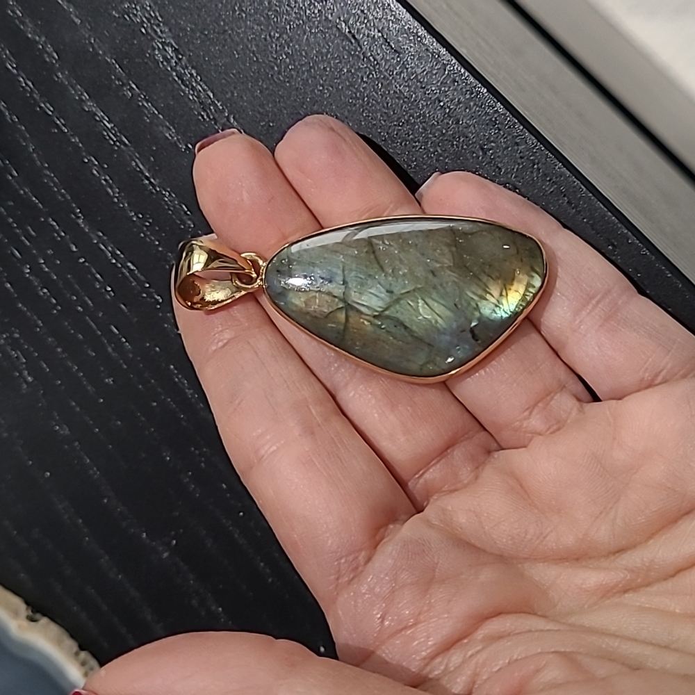 Charles Albert Labradorite pendant